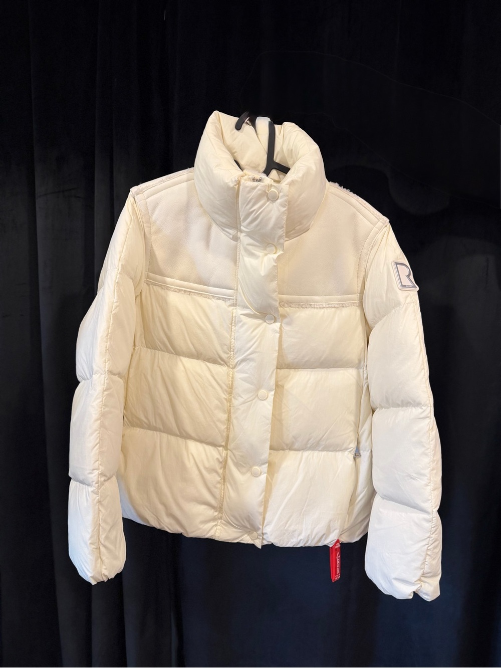 Brand New Women’s RUDSAK Serena Puffer Jacket – Off-White, Size Small (S)